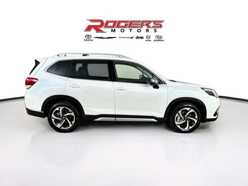 Certified 2023 Subaru Forester Touring AWD/4WD image 9