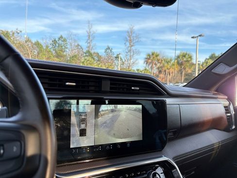 Used 2023 GMC Sierra 1500 Denali w/ Technology Package image 23