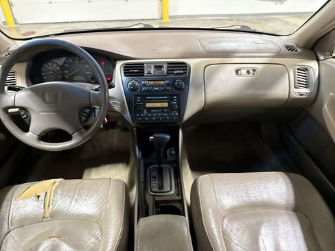 Used 2001 Honda Accord EX image 10