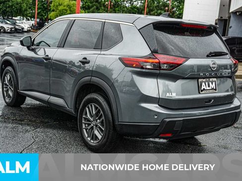 Used 2024 Nissan Rogue S FWD image 5
