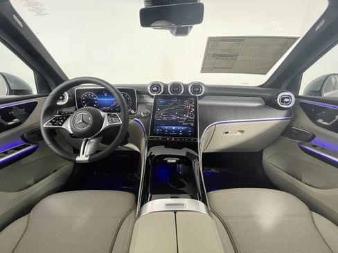 New 2026 Mercedes-Benz GLC 300 image 11