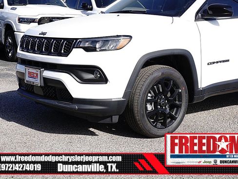 New 2026 Jeep Compass Latitude image 43