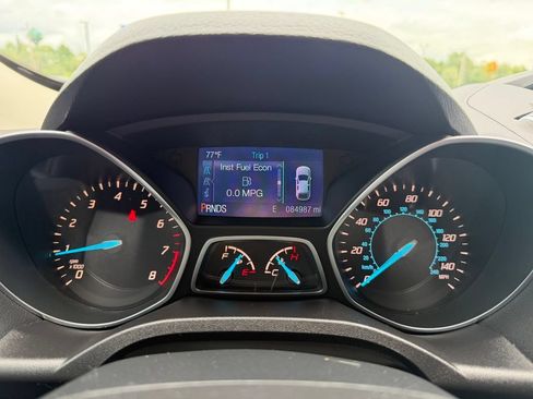 Used 2015 Ford Escape SE FWD image 8