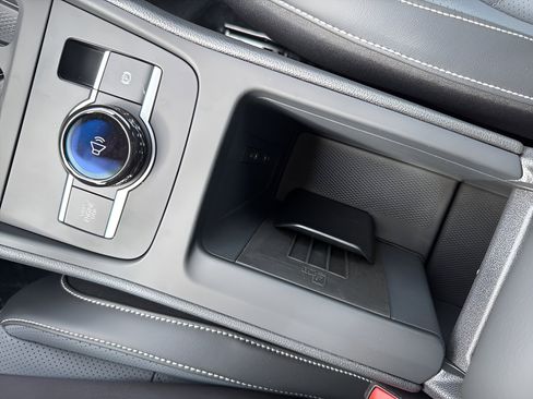 New 2026 Volkswagen Tiguan SE R-Line AWD/4WD image 19