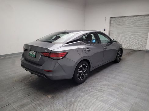 Used 2024 Nissan Sentra SV FWD image 9