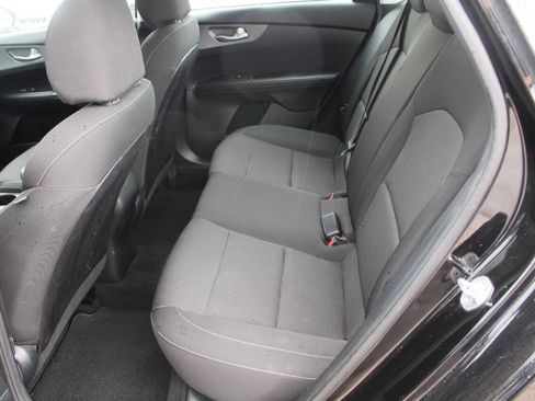 Used 2019 Kia Forte LXS FWD image 10