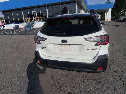 Used 2023 Subaru Outback Onyx Edition AWD/4WD image 3