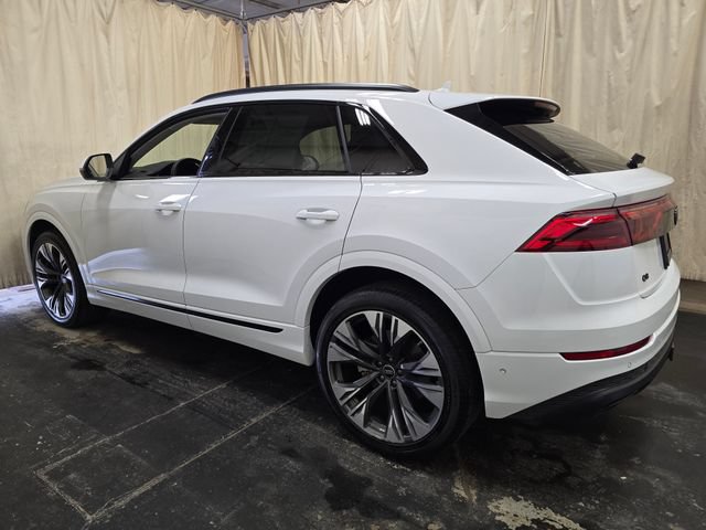 Certified 2025 Audi Q8 Premium AWD/4WD image 9