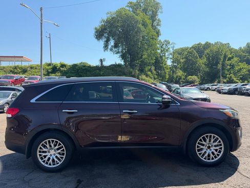 Used 2016 Kia Sorento EX FWD image 4
