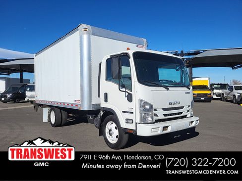 Used 2018 Isuzu NPR image 1