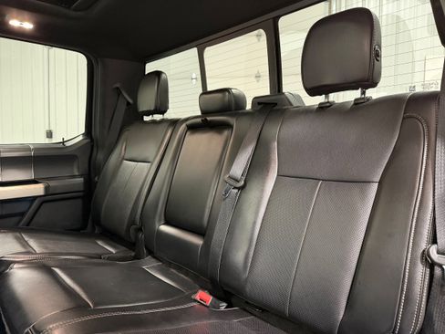 Used 2019 Ford F150 Lariat w/ Equipment Group 502A Luxury image 30