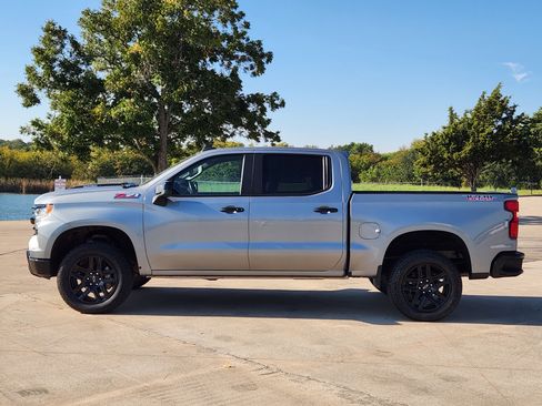 Used 2025 Chevrolet Silverado 1500 LT Trail Boss w/ Convenience Package II image 4