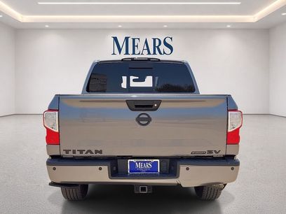 Used 2019 Nissan Titan SV w/ SV Convenience Package