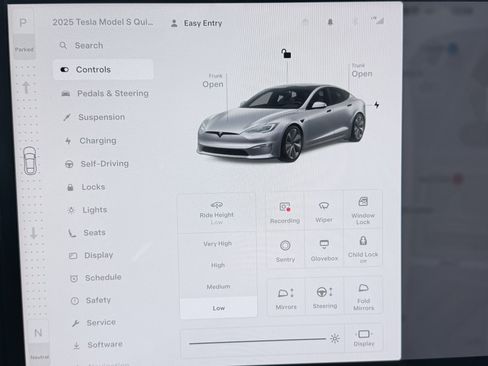 Used 2025 Tesla Model S AWD/4WD image 76