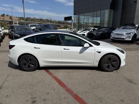 Used 2023 Tesla Model 3 Standard Range RWD image 4