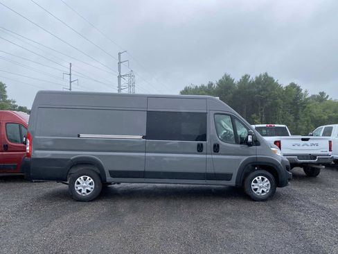 Used 2025 RAM ProMaster 3500 w/ Quick Order Package 22H SLT+ FWD image 2