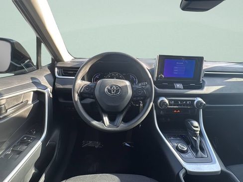 Used 2024 Toyota RAV4 LE AWD/4WD image 12
