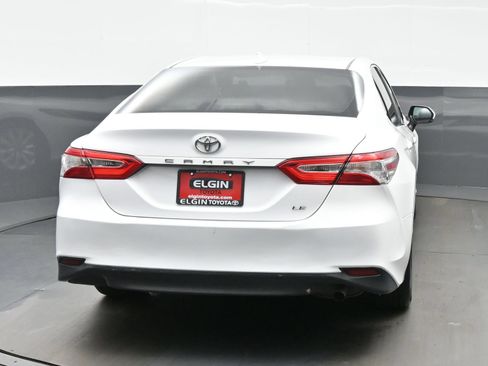Used 2019 Toyota Camry LE w/ Convenience Package FWD image 5
