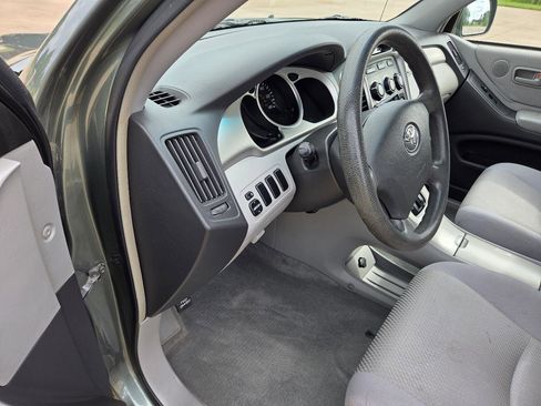 Used 2005 Toyota Highlander 2WD V6 image 15