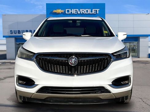 Used 2020 Buick Enclave Essence w/ Sound and Sites Package image 3