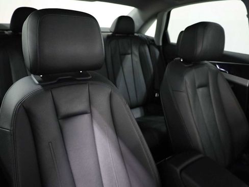 Used 2017 Audi A4 2.0T Premium image 21