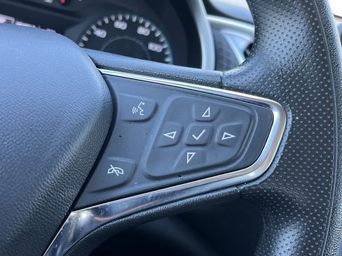 Used 2024 Chevrolet Malibu LT image 11