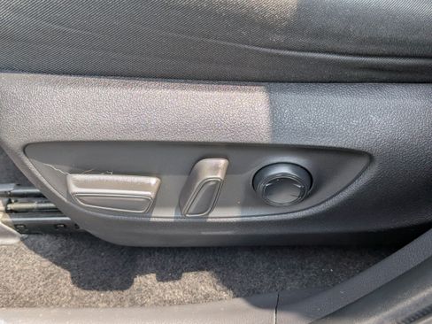 Used 2024 Toyota RAV4 XLE FWD image 18