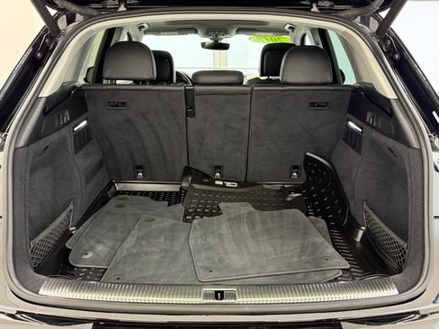 Used 2019 Audi Q5 Prestige w/ Prestige Package AWD/4WD image 5