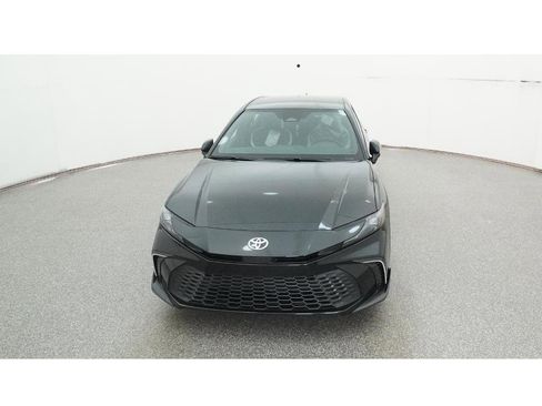 New 2026 Toyota Camry SE image 15