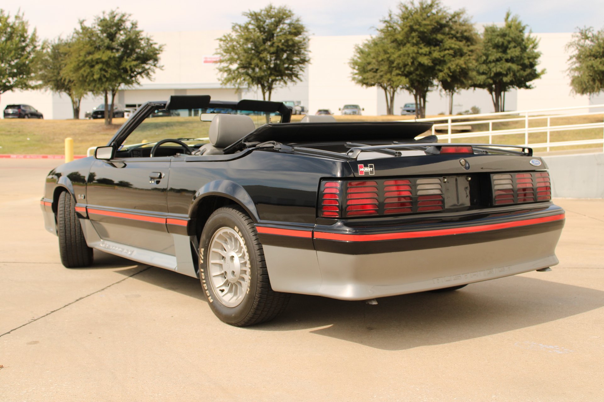 Used 1987 Ford Mustang GT RWD image 9