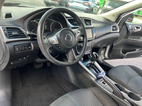 Used 2019 Nissan Sentra SR image 15