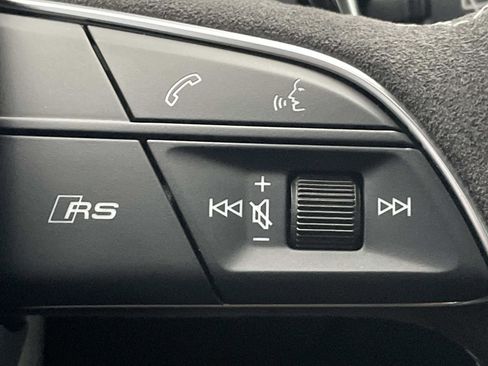 Certified 2025 Audi RS Q8 performance image 25