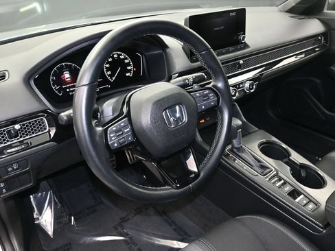 Used 2024 Honda Civic Sport image 14