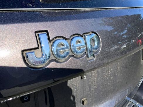 Used 2019 Jeep Grand Cherokee Limited AWD/4WD image 31