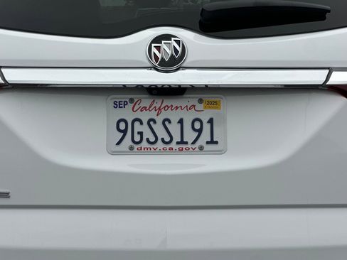 Used 2024 Buick Enclave Premium image 52