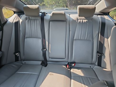 Used 2018 Honda Accord EX-L image 17