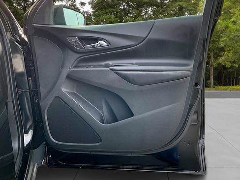 Used 2020 Chevrolet Equinox Premier w/ Premier Redline Edition image 29