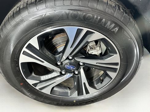 Used 2024 Subaru Crosstrek 2.0i Premium image 11