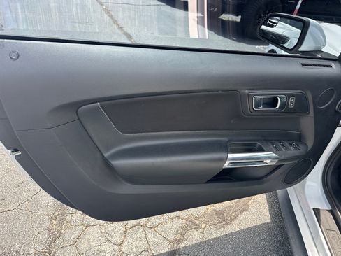 Used 2019 Ford Mustang Convertible w/ Equipment Group 101A RWD image 15