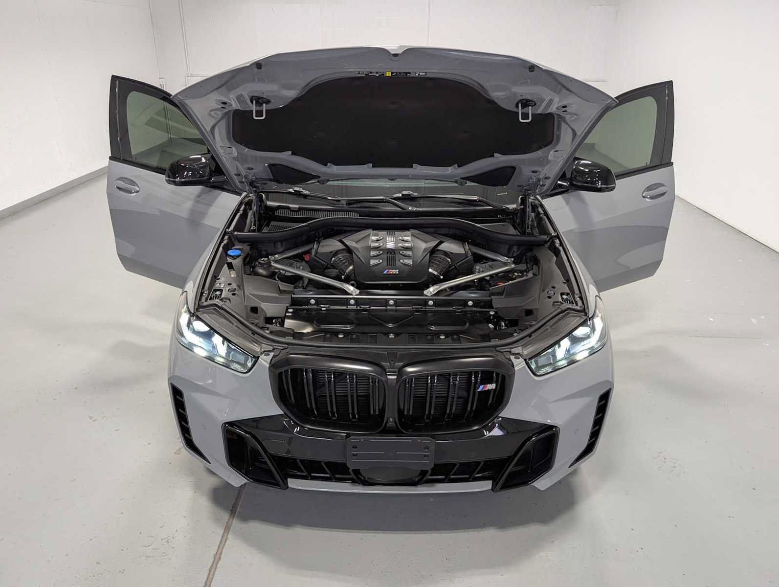 Used 2024 BMW X5 M60i AWD/4WD image 13