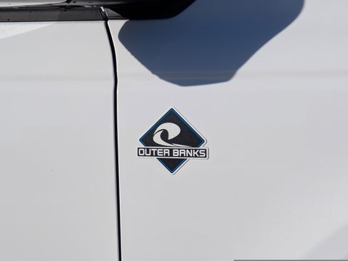 New 2025 Ford Bronco Outer Banks image 10