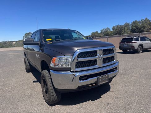 Used 2018 RAM 2500 Tradesman w/ Chrome Appearance Group AWD/4WD image 3