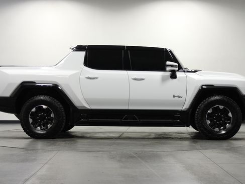 Used 2025 GMC Hummer EV 3X w/ Extreme Off-Road Package AWD/4WD image 3