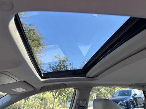 Certified 2018 Honda Accord EX-L image 33