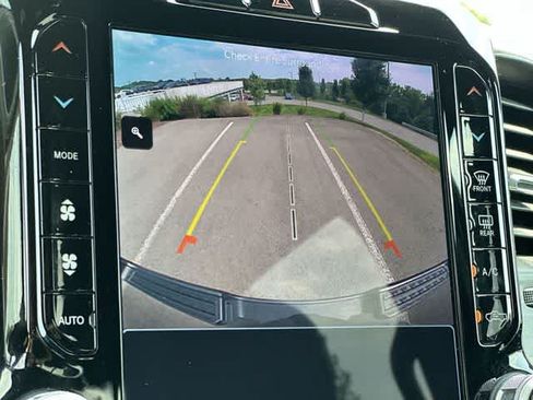 Used 2023 RAM 1500 Big Horn AWD/4WD image 14