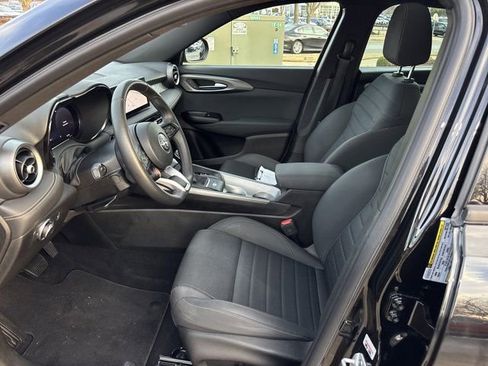 Used 2024 Alfa Romeo Tonale Ti image 18