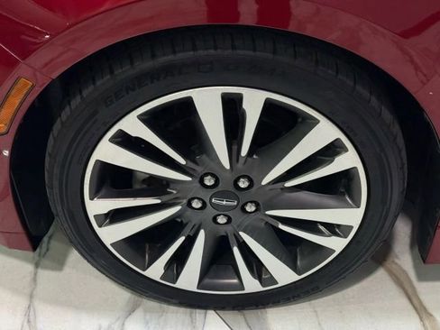 Used 2018 Lincoln MKZ Select w/ Technology Package image 30