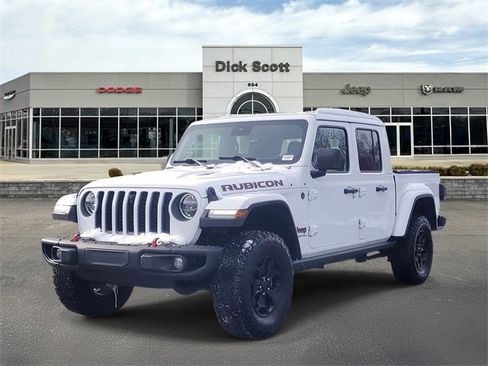 Used 2020 Jeep Gladiator Rubicon image 2
