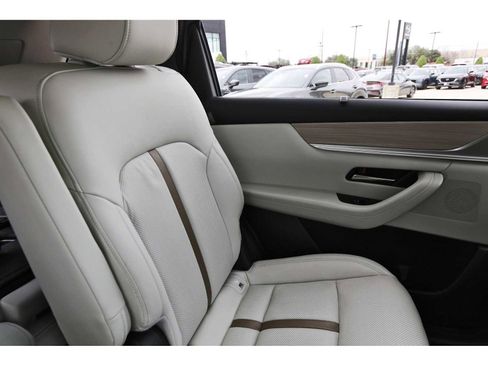 Certified 2025 MAZDA CX-90 Plug-In Hybrid w/ Premium Plus image 10