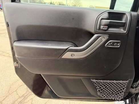 Used 2017 Jeep Wrangler Unlimited Sport w/ Quick Order Package 24S image 19